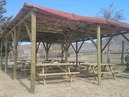 Pergola rustica tejado plano sombrero