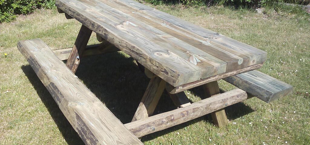 mesa rústica para exterior