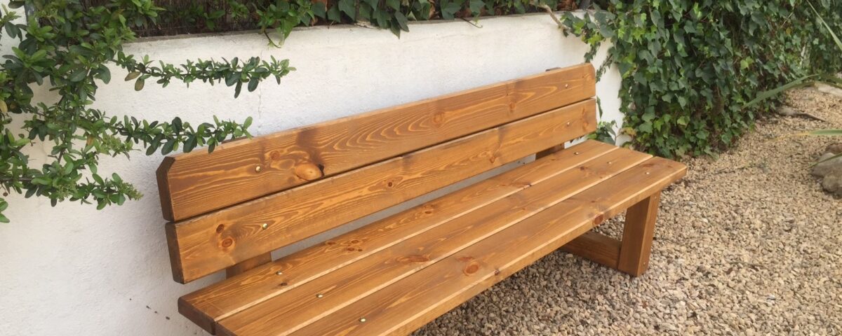 bancos rústicos de madera para exterior