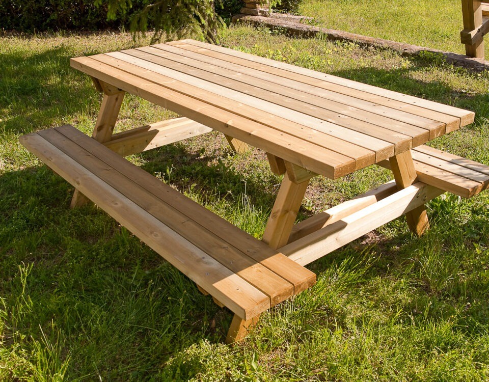 mesa de jardin de madera